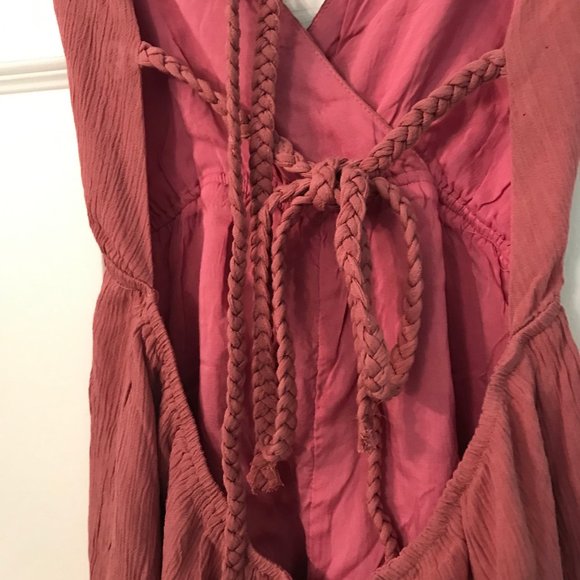 Tobi Halter Tie Romper - Picture 5 of 8